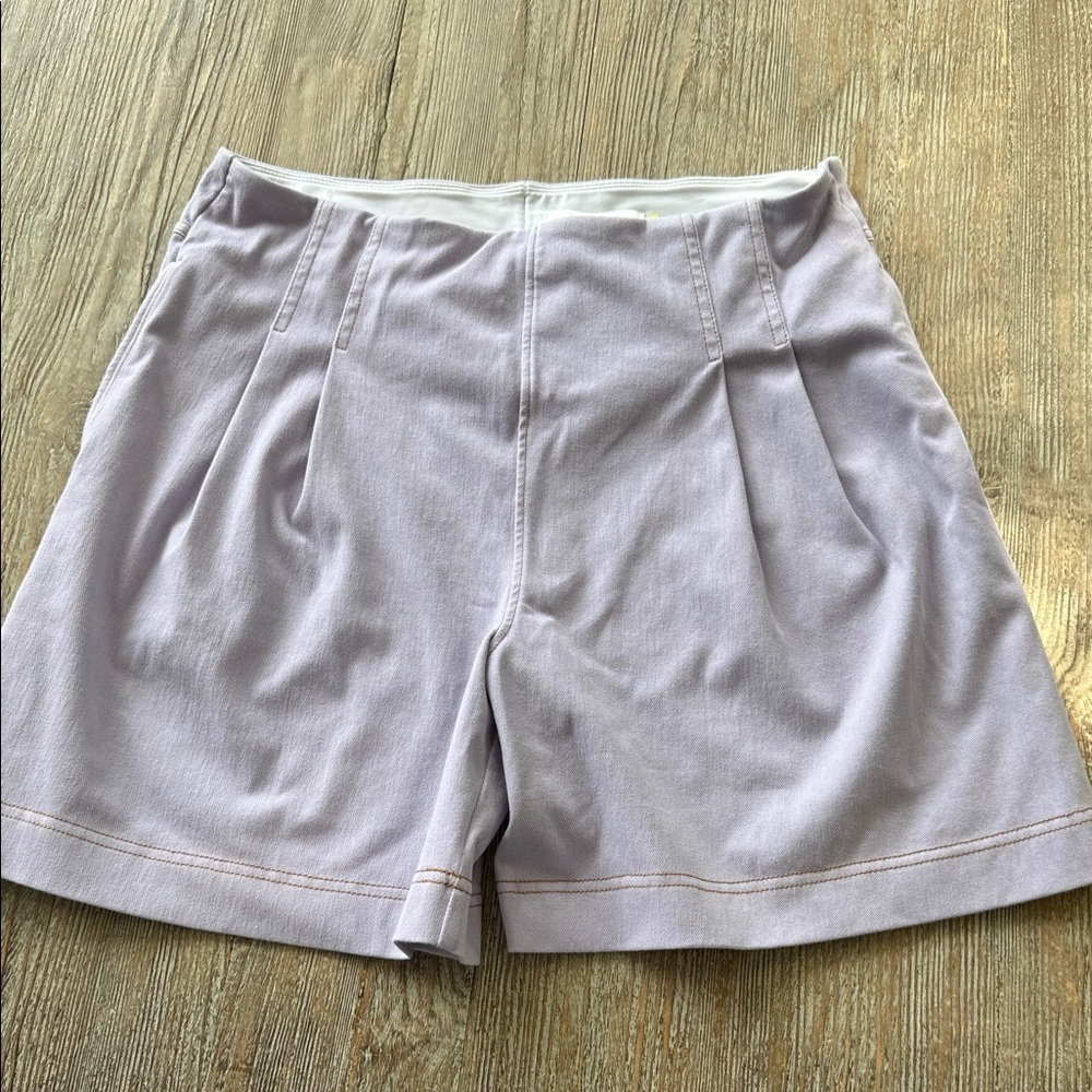 Lysse Lavender Women's Stretch Bermuda Shorts L
